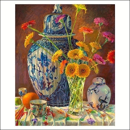 Gerbera's met porceleinen pot - Keimpe van der Kooi